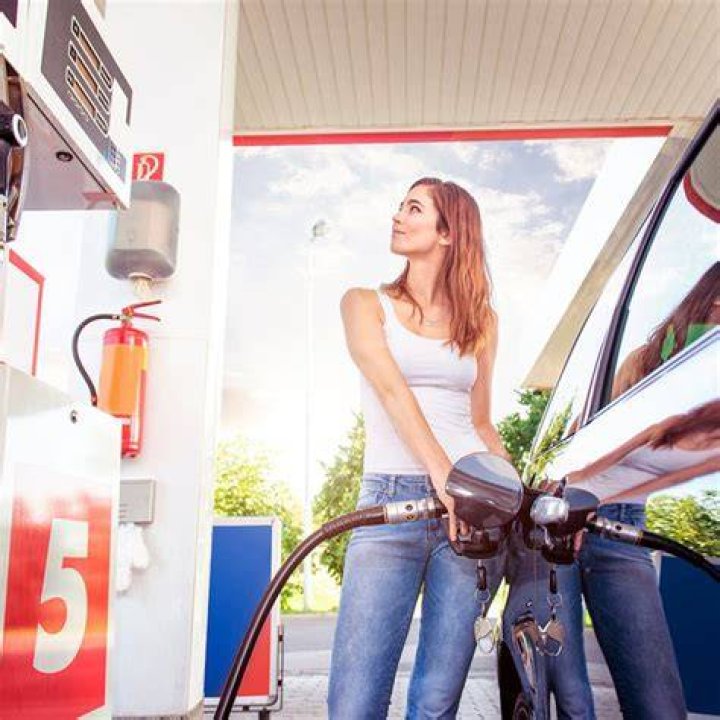 10 Things You Should Never Do While Pumping Gas
