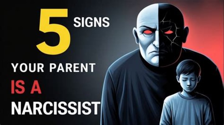 5 Telltale Signs You Grew Up With a Narcissistic Parent