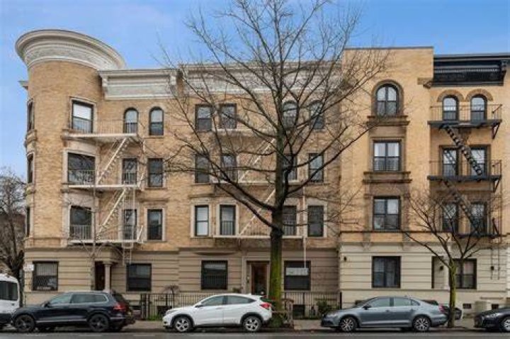 675 Vanderbilt Avenue - Prospect Heights, Brooklyn