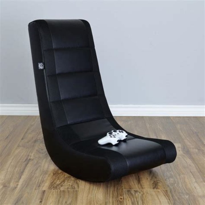 a black rocking gaming chair, one of the best gifts for teen boys