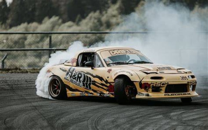 A drifting car in the best PS5 racing game, Gran Turismo 7