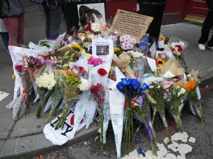 A makeshift memorial for Matthew Perry is seen outside the building shown in exterior shots of the television show Friends on October 30, 2023, in New York. Photo / Invision