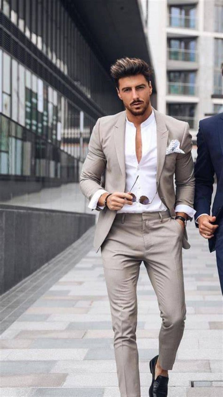 a man in a suit and tie