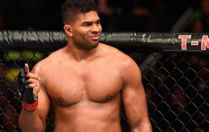Alistair Overeem Net worth, Age: Wife, Kids, Bio-Wiki, Weight