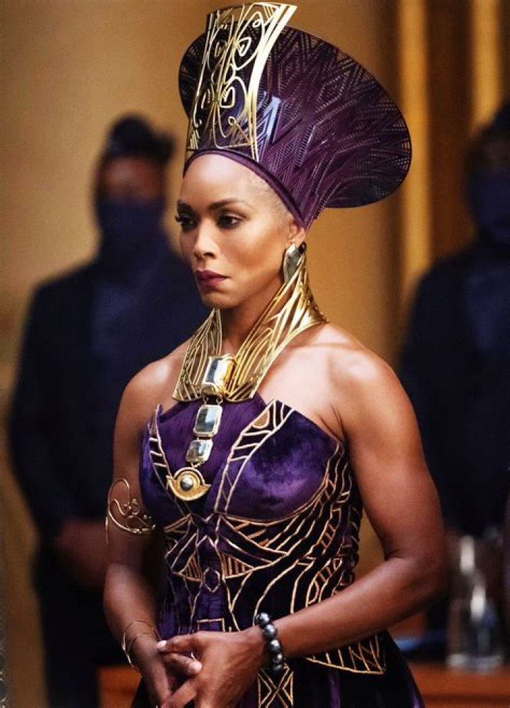 angela bassett as ramonda in marvel studios' black panther wakanda forever photo by annette brown &copy; 2022 marvel