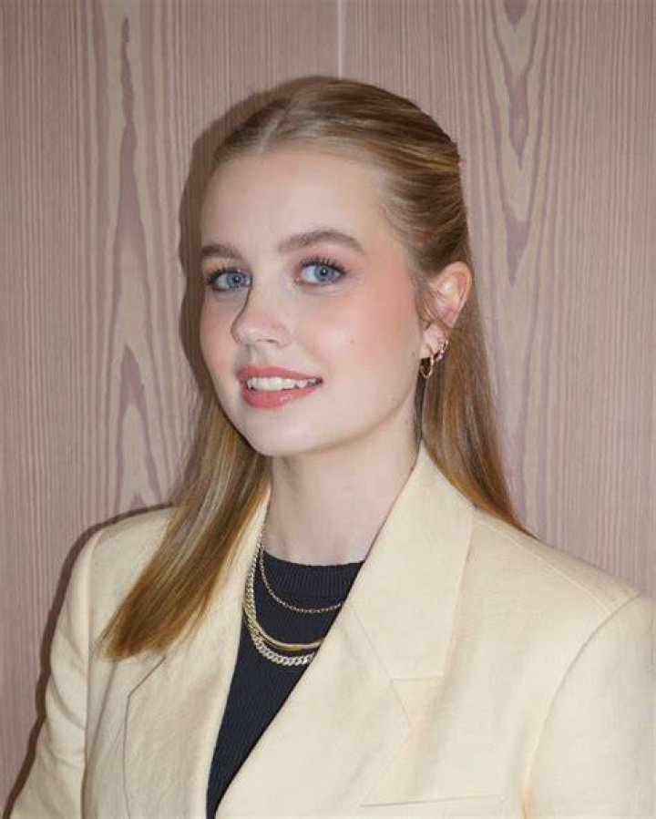 Angourie Rice as Esme Frost in Kid Omega: The Most Interesting Man In The World