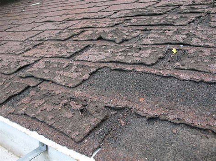 bad shingles on the roof