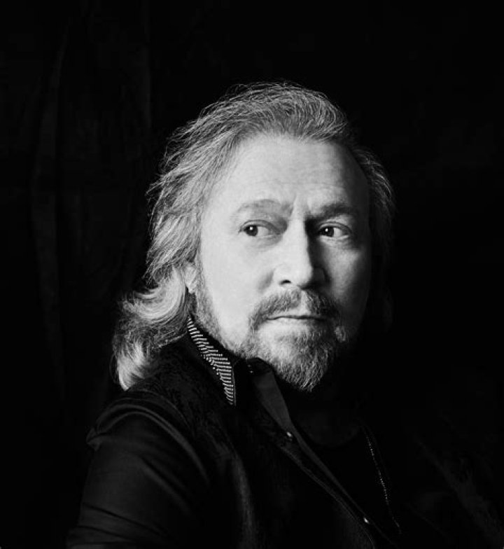 Barry Gibb cancels NZ show due to &ldquo;change in international commitments
