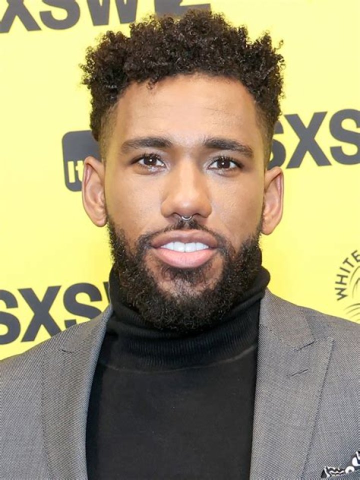 Brandon Mychal Smith Net Worth, Age, Height, Weight, Family, Wiki 2024