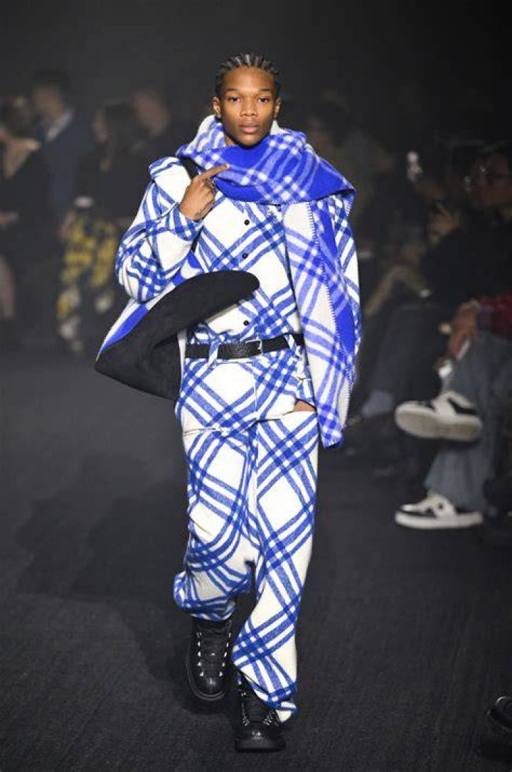 burberry runway lfw february 2023