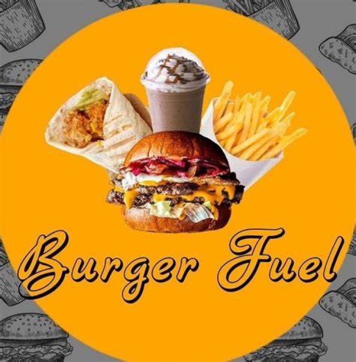 Burger Fuel customers caught not adhering to physical distancing rules. Photo / Facebook