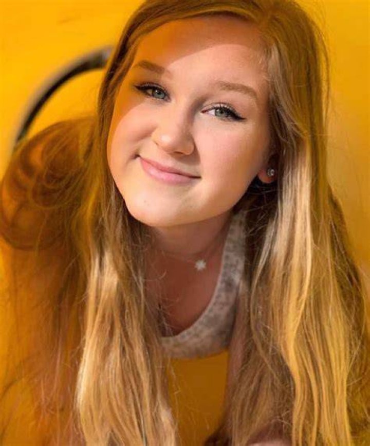 Caiti Mackenzie: YouTuber, Age, Family, Relationship, Career, and Net Worth