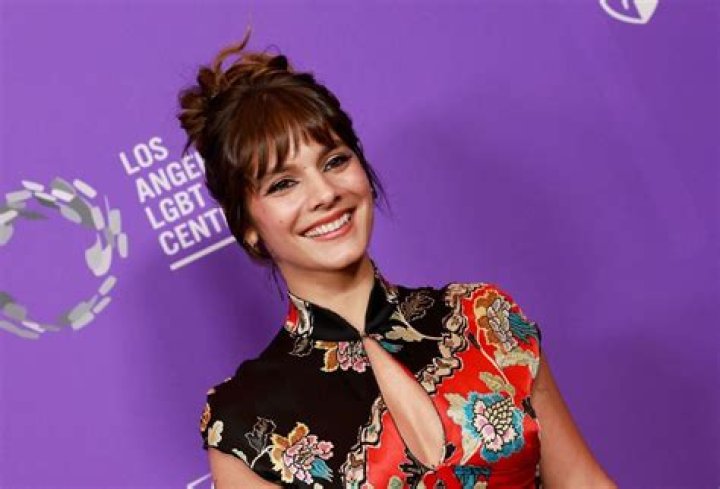 Caitlin Stasey Net Worth, Age, Height, Weight, Family, Wiki 2024