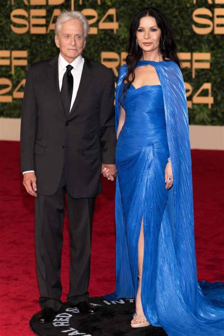 Catherine Zeta-Jones Net Worth, Age, Height, Husband, Family, Wiki 2024