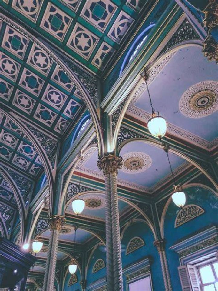 Ceiling, Holy places, Architecture, Building, Ballroom, Opera house, Metal, 