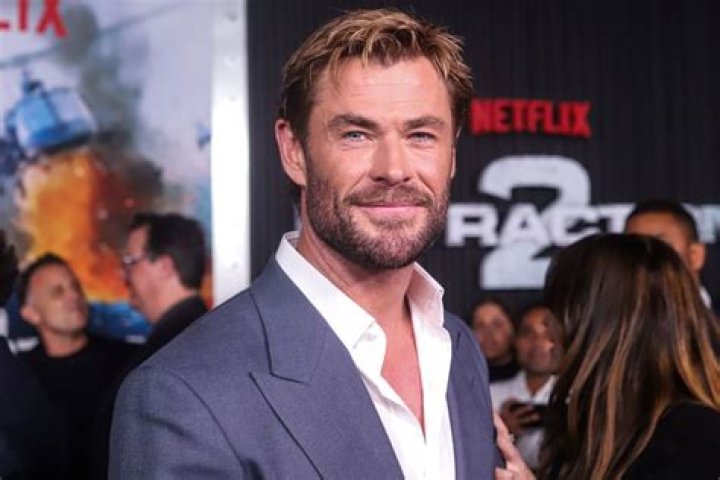 Chris Hemsworth Net Worth, Age, Height, Wife, Family, Wiki 2024