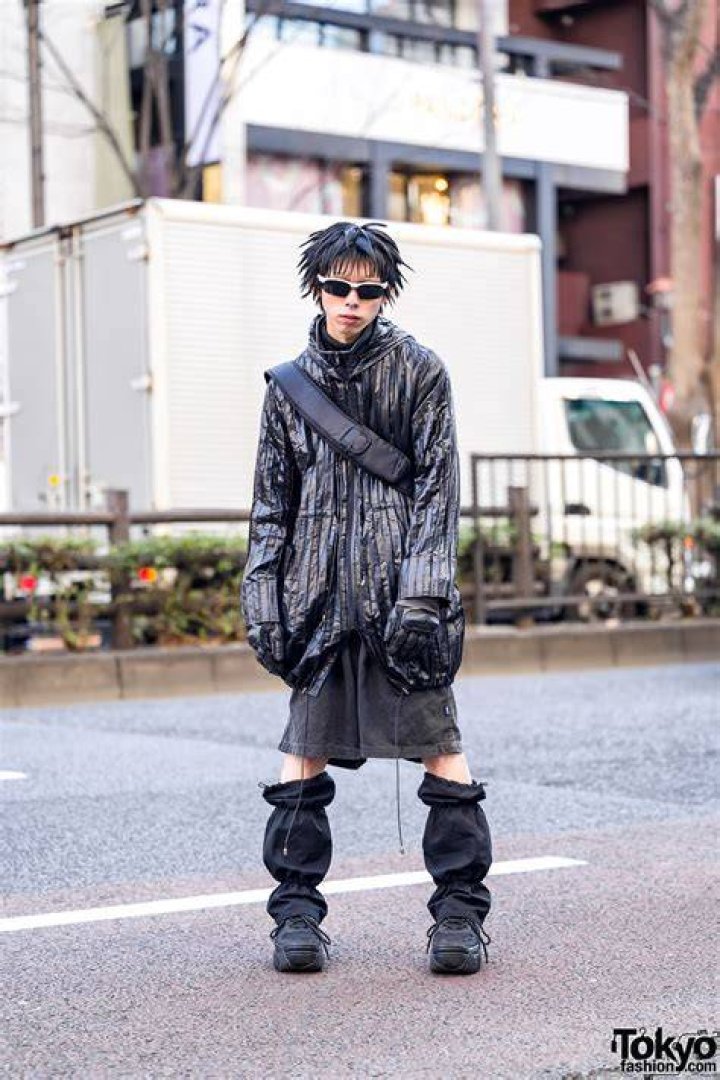 Clothing, Fashion, Street fashion, Leg, Electric blue, Footwear, Outerwear, Waist, Dress, Textile, 
