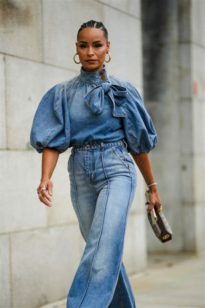 Clothing, Street fashion, Blue, Fashion, Footwear, Denim, Snapshot, Dress, Outerwear, Waist, 