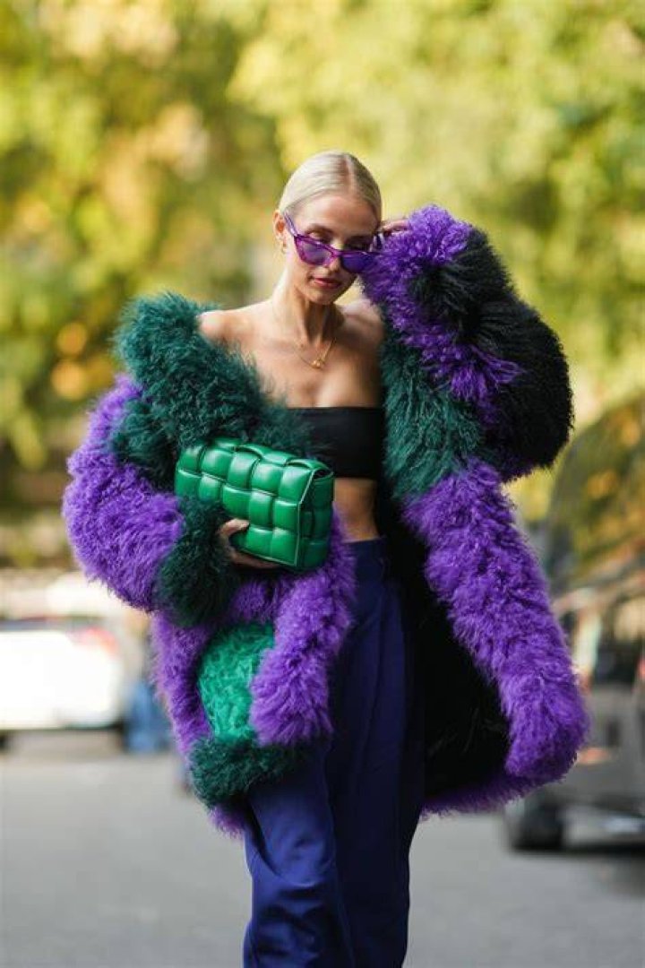 combinar verde y morado