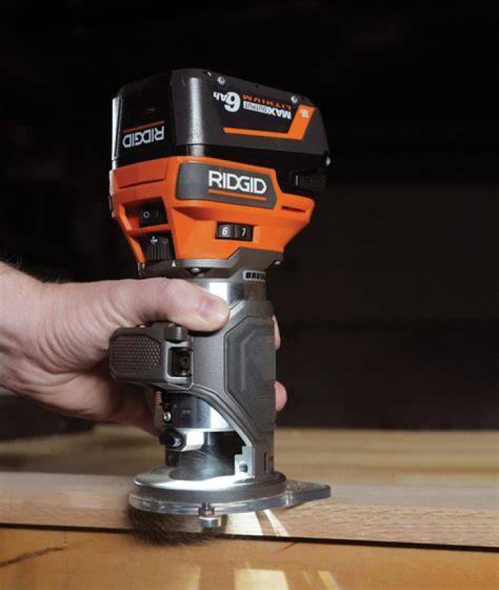 compact router