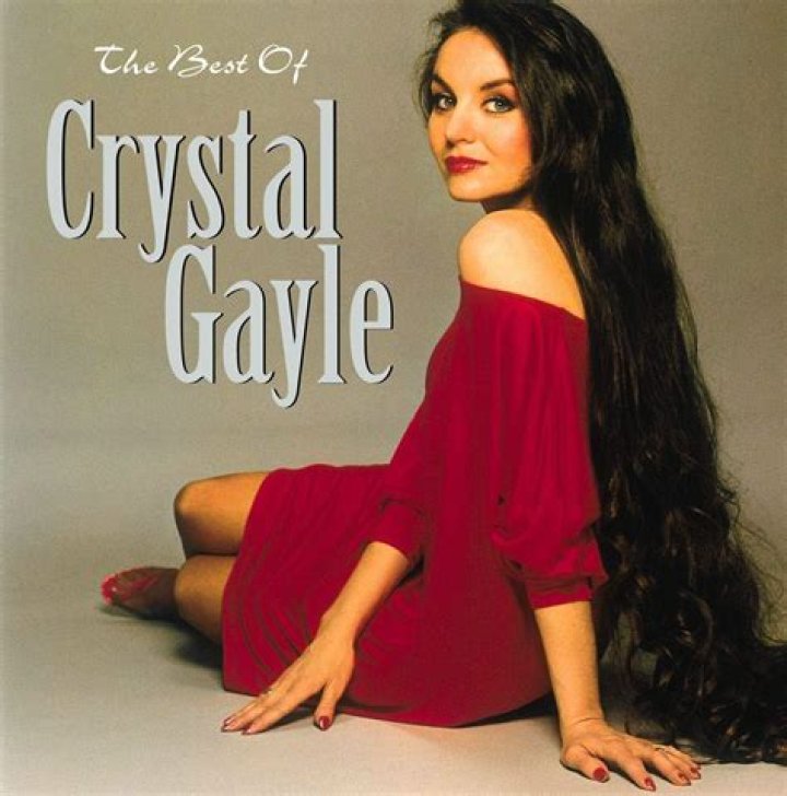 Crystal Gayle Reveals the Best Advice She Got From Loretta Lynn