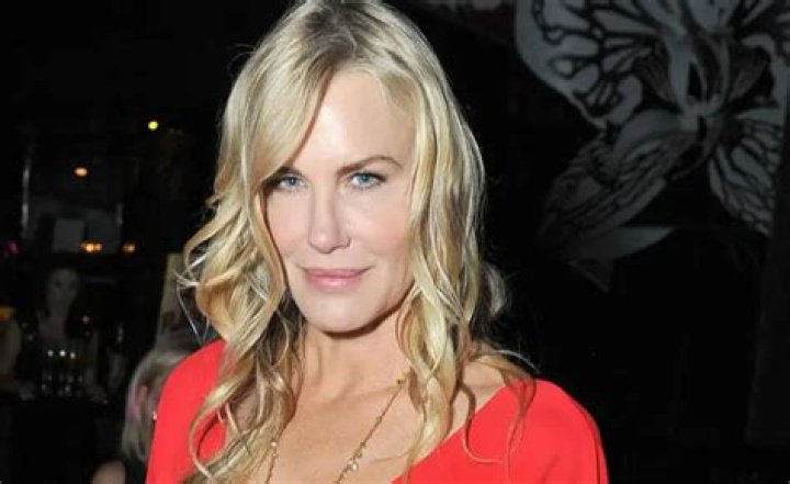 Daryl Hannah weight