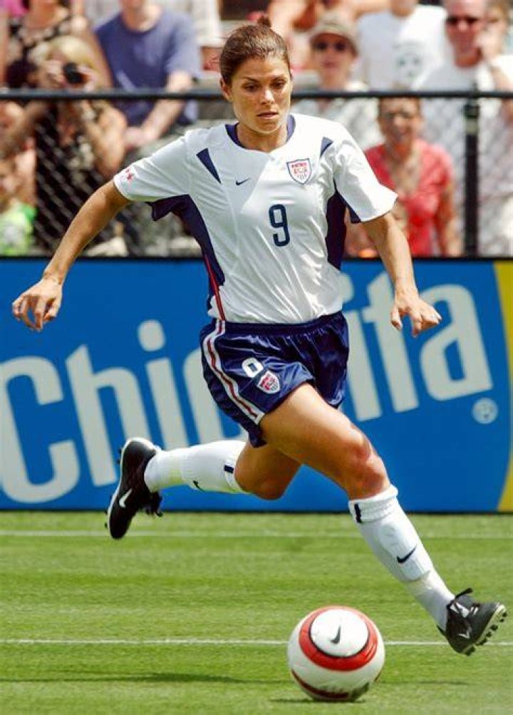 Definitions of mia hamm - OneLook