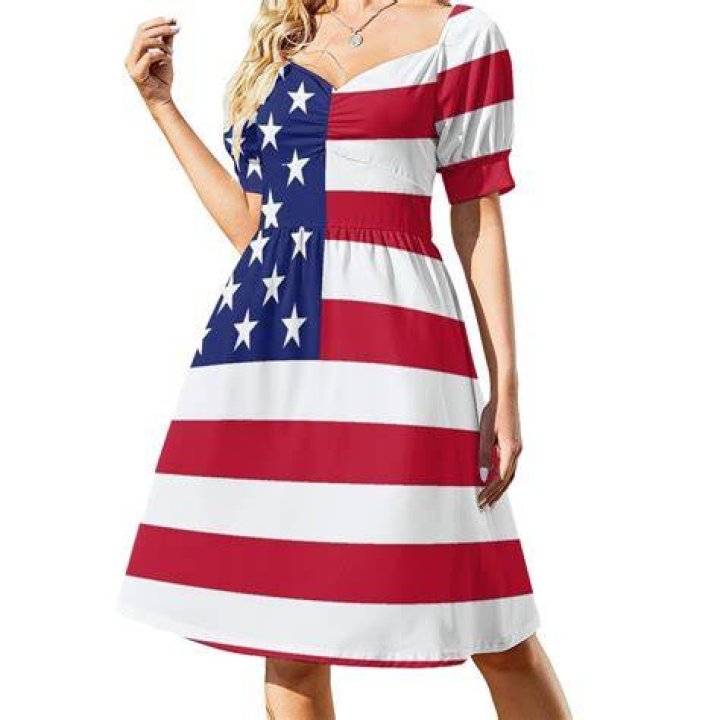 Dress, Photograph, White, Style, Flag, Monochrome photography, Black-and-white, Flower Arranging, Monochrome, Bouquet, 