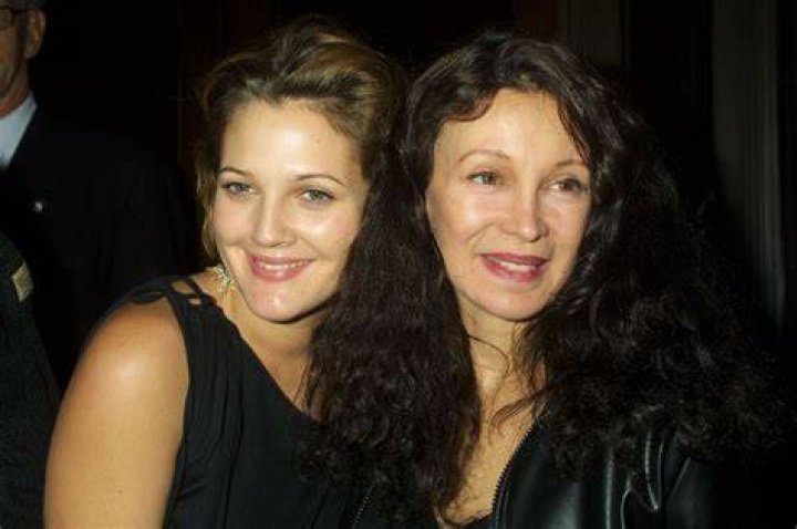 Drew Barrymore and mother Jaid Barrymore attend the premiere of Without You I'm Nothing on June 12, 1990. Photo / Getty Images