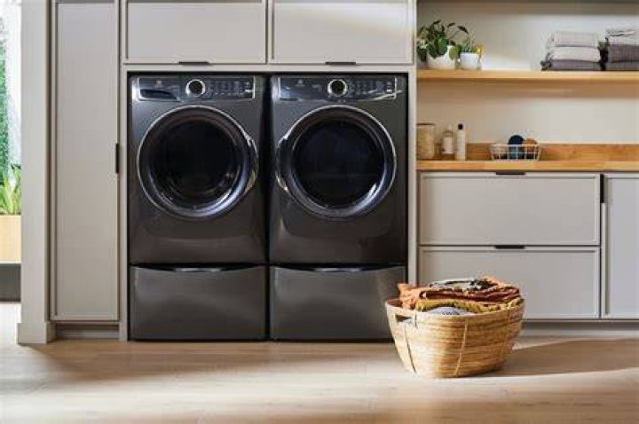 dryer and washing machine