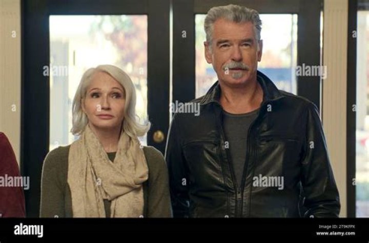 Ellen Barkin and Pierce Brosnan as Lilly and Billy McDermott in The Out-Laws. Photo / Netflix