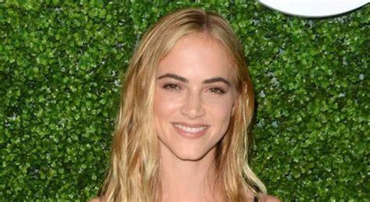 Emily Wickersham weight