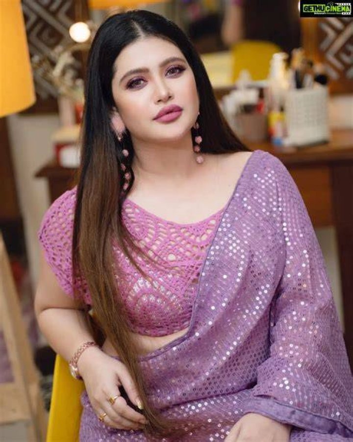 Ena Saha Image