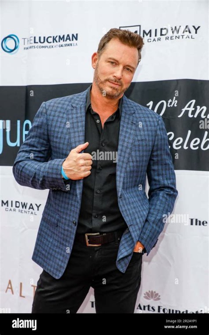 Eric Martsolf Net Worth, Age, Height, Weight, Family, Wiki 2024