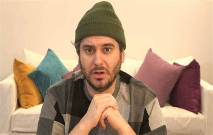 Ethan Klein: YouTuber, Age, Height, Wife, Net Worth !