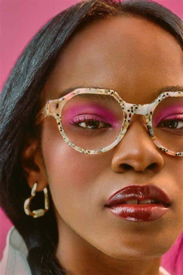 Eyewear, White, Clothing, Fashion, Beauty, Suit, Outerwear, Fashion design, Formal wear, Glasses, 