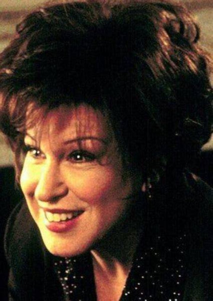 Fan Casting Maya Rudolph as Brenda Morelli-Cushman in The First Wives Club on myCast