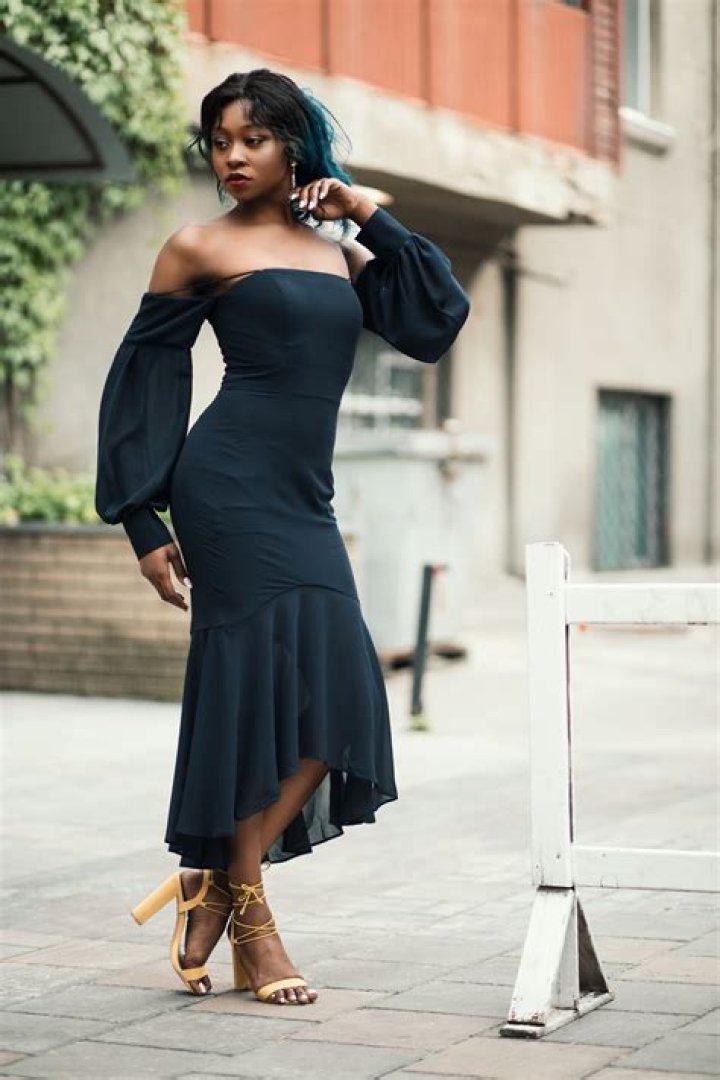 Fashion model, Clothing, Shoulder, Dress, Fashion, Red, Beauty, Human leg, Model, Cocktail dress, Fashion model, Clothing, Shoulder, Dress, Fashion, Red, Beauty, Human leg, Model, Cocktail dress,