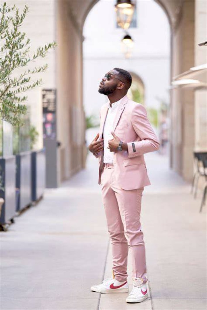 Fashion, Pink, Suit, Dress, Ceremony, Formal wear, Carpet, Event, Temple, Photography, 