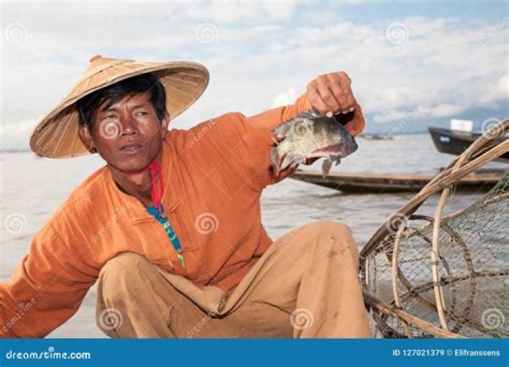  Fishing on Inle Lake in Shan State, Myanmar
