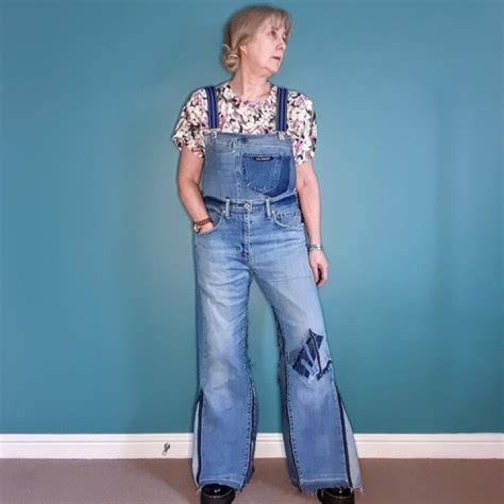 Flared denim dungarees