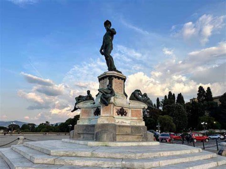 florence, michelangelo's david, bronze copy in piazzale michelangelo, detail po