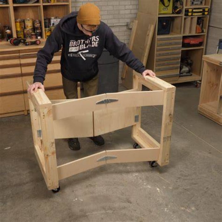 Folding Mobile Workbench
