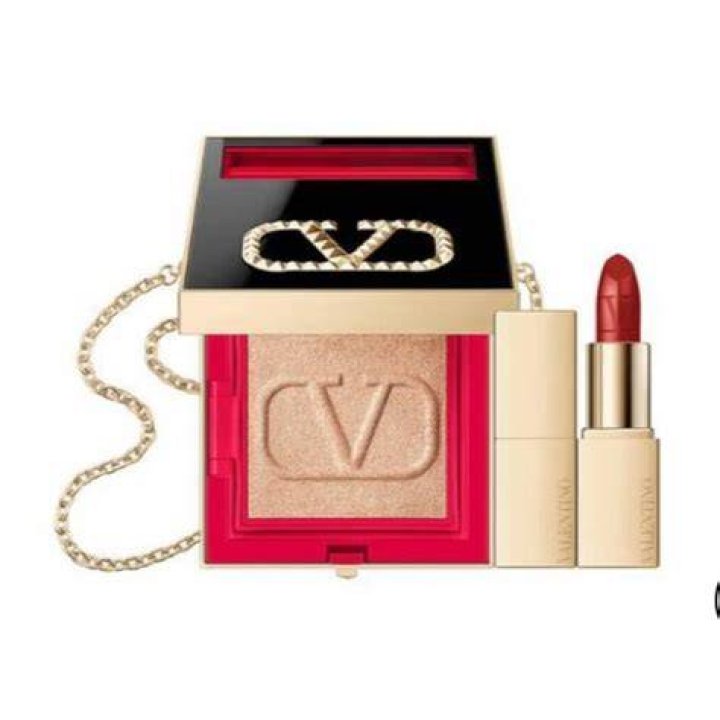 Go-Clutch Highlighter and Mini Lipstick