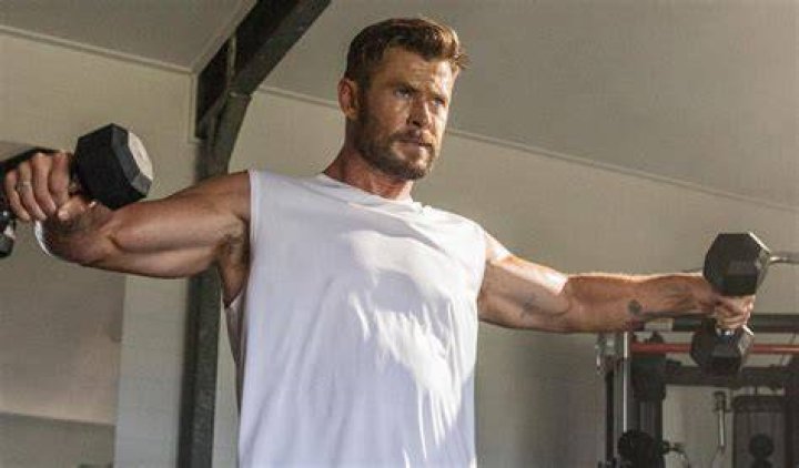 Here’s How Chris Hemsworth Trains His Thor-Level Upper Body