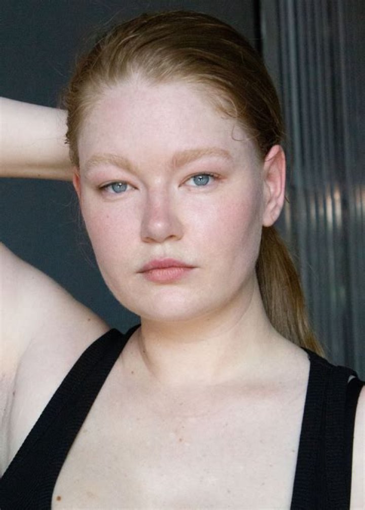 Hollie-May Saker Net Worth, Age, Height, Weight, Family, Wiki 2024