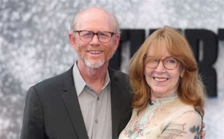 How old is Cheryl Howard? How old is Cheryl Howard?