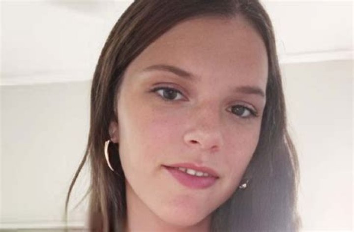 How Old Is Molly Noblitt? Uncover The Mystery Of Her Age
