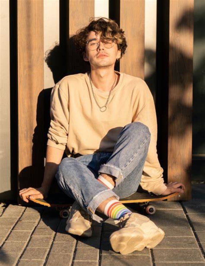 How to identify a softboy, the type of guy who only seems nice