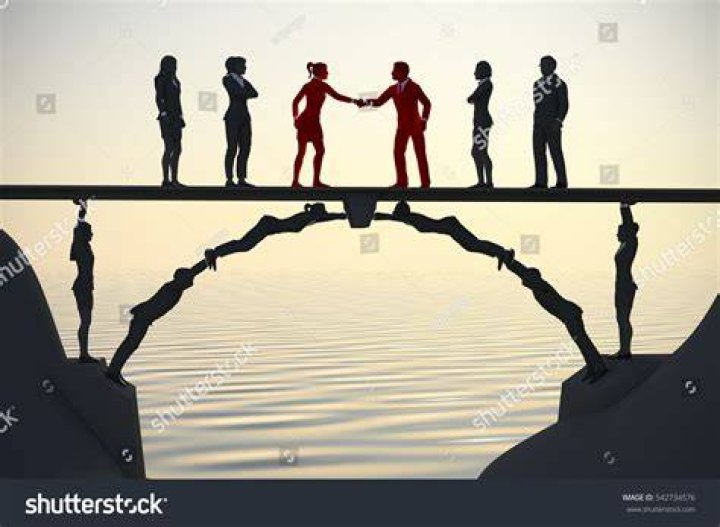 Human, Leg, Bridge, People in nature, Arch bridge, Sitting, Aqueduct, Vintage clothing, Arch, Love, 